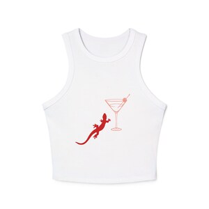 Freches Cocktail Tank-Top, Damen Micro Rib Racer Top mit Eidechsen- und Martini-Design, Sommermode, Bademode, Party Outfit, Geschenkidee