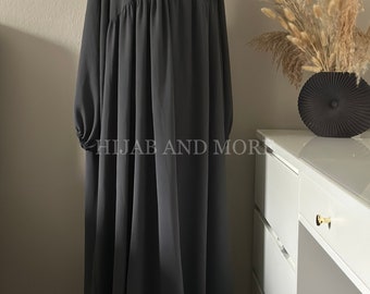 Abaya with balloon sleeves