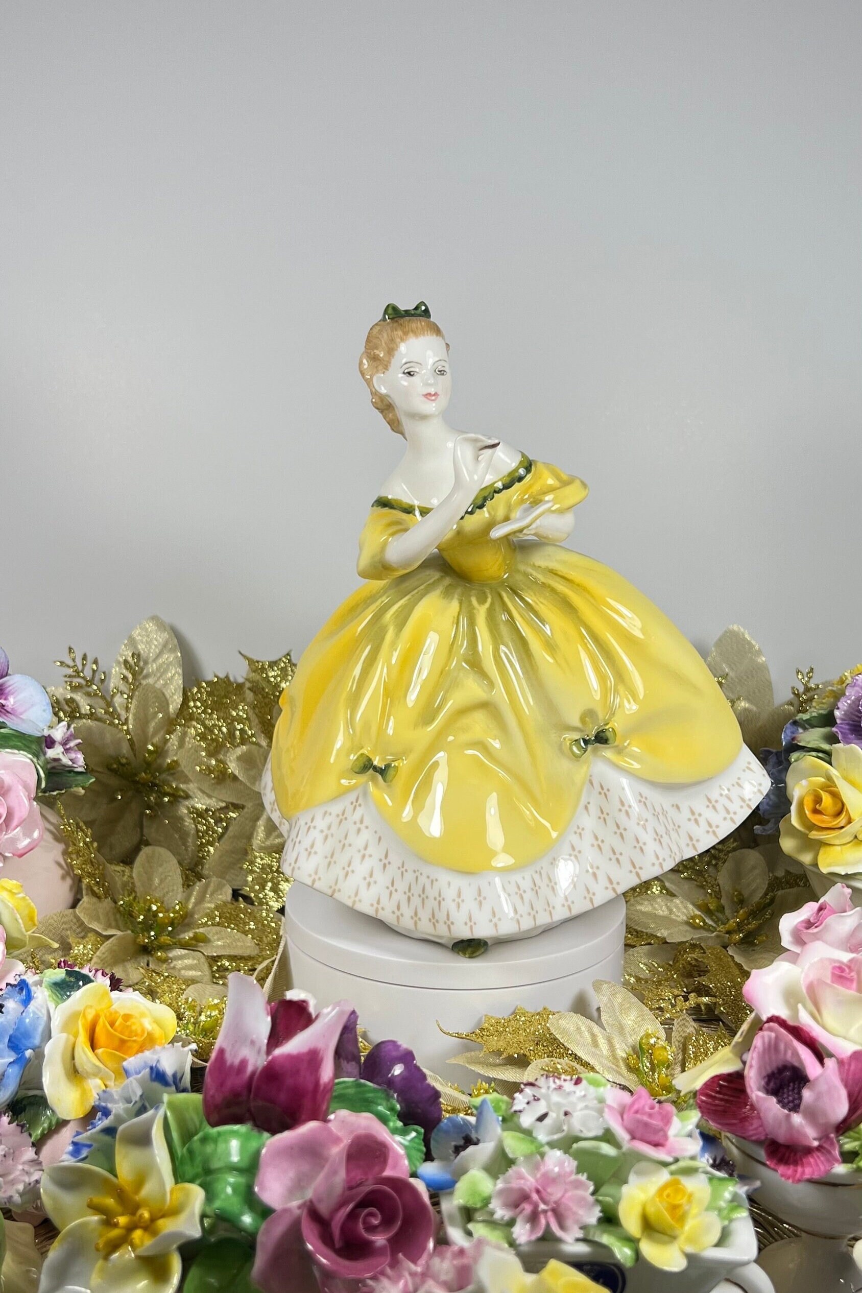 k585 ロイヤルドルトン The Last Waltz 貴婦人 フィギュリン 飾物