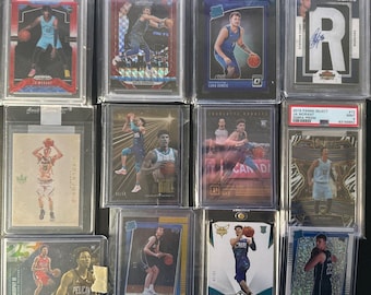 NBA Hot Packs: 30 carte da basket, 15 rookie, carta con valutazione garantita.