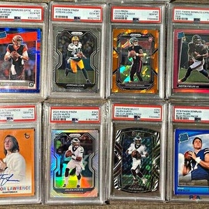 Lots chauds NFL FOOTBALL - 15 cartes - 5 recrues - Look for Autos - Mem - 1/1 - Noté - Numéroté