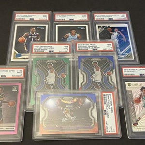 NBA Basketball Hot Packs - 30 cartes - 15 Rookies - Garanti 1 carte automatique, Mem, RPA, numérotée ou graduée