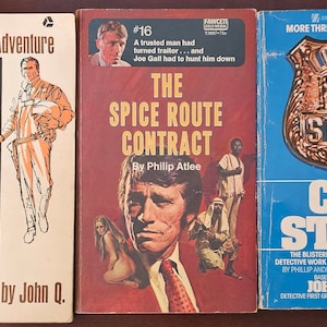 Lot Of 5 Vintage Paperbacks