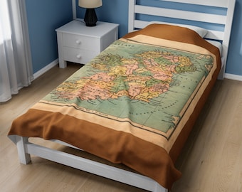 Vintage Ireland Map Custom Blanket, Rustic Trendy Historical Irish Art Print, Dublin Geography Gift Blanket for Dorm, Kids, Guests