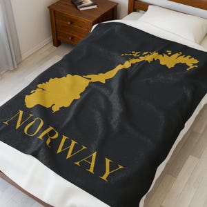Gold and Black Map of Norway Blanket, Gold Norway Throw Blanket, Norway Decor, Norway Travel Gift, Minimalist Norway Gift, Norwegian Decor