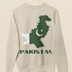 Map of Pakistan Sweatshirt, Pakistani Flag Crewneck, Unisex Pakistani Clothing, Pakistan Flag Pullover, Gift for Pakistani, Pakistan Gift