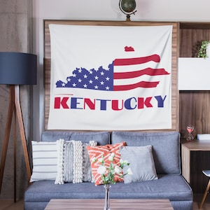 Kentucky Wandteppich, Tapisserie mit amerikanischer Flagge, Kentucky Karte, Pathrinische Kentucky Wandkunst, KY Wohnheim Dekoration, Kentucky Wohnkultur, Kentucky Geschenke