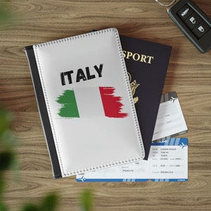 Italian Passport Wallet, Italy Passport Holder, Italian Flag Passport Cover, Italy Passport Case, Gift for Italian, Italy Travel Gift