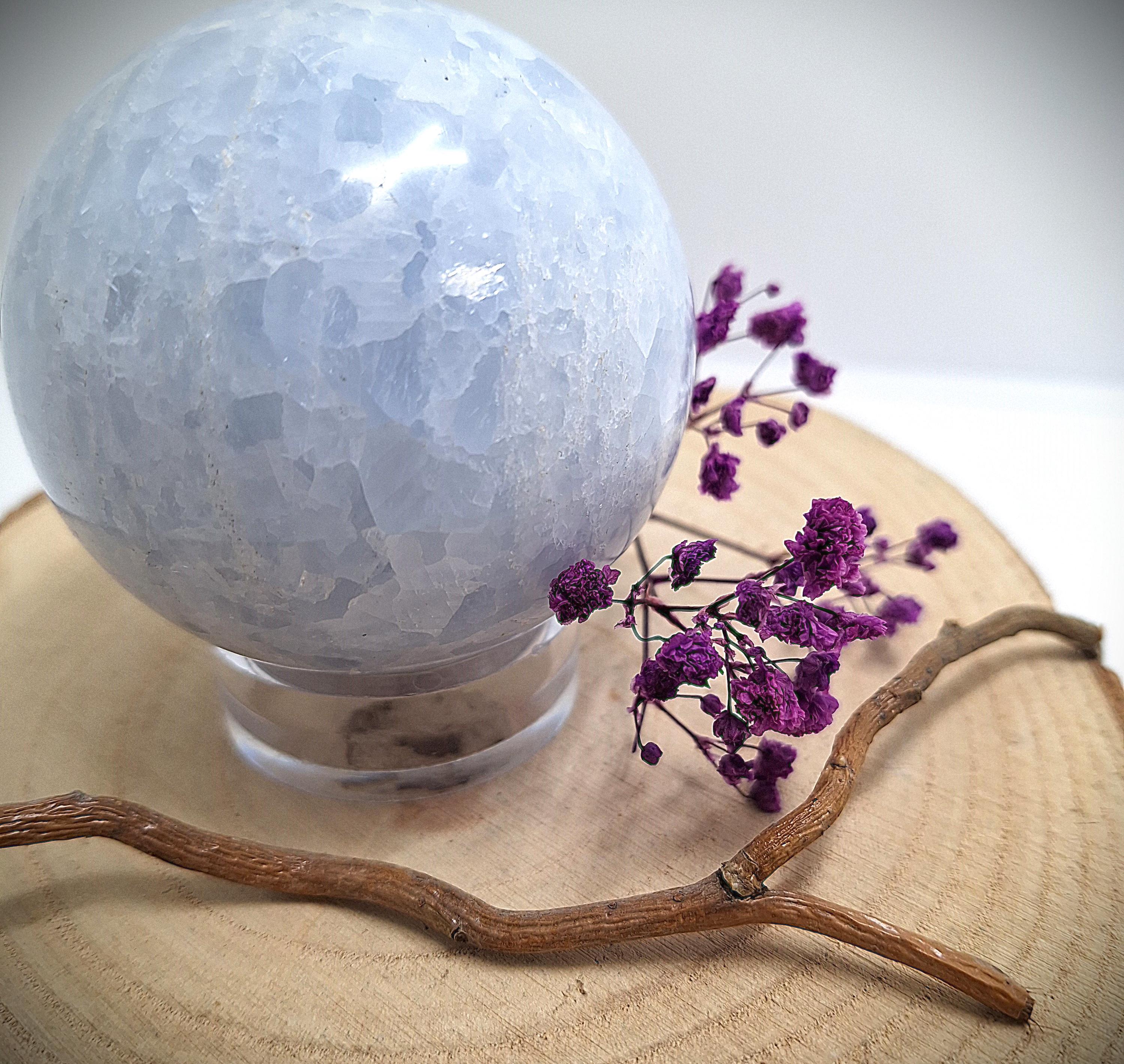 Blue Calcite Sphere 7.4 cm - Calming and Clarifying - Throat Chakra Healing Stone Decoration (without stand) - Minerals and Crystals