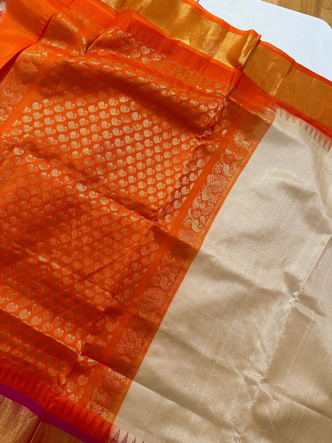 Kanchi Cotton Saree x Ganga-Jamuna Border : Olive x Red x Green