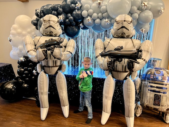 70" Storm Trooper Airwalker Balloon: Licensed Star Wars Party Decor