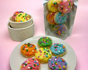Frosted Sugar Cookie Soy Wax Melts/Cookie Soy Wax Melts/Strongly Scented Wax Melts. 5.65 oz. 6 Full Size Colored Cookies Wax Melts.