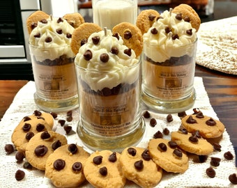 Chocolate Chip Cookie Candle. 13 oz. Soy Candle/Strongly Scented Candle/Dessert Candle/Bakery Candle. Strongly Scented Candle.