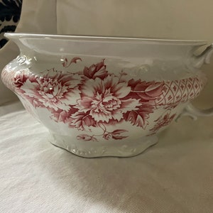 Antique chamber pot WTH Smith & Co., Longport, England Hampton