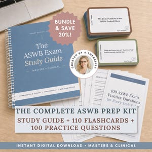 Op de afbeelding: Een blauwe spiraalgebonden ASWB-studiegids, een stapel flashcards met de tekst The Six Core Values of the NASW Code of Ethics en een set oefenvragen. Een ronde badge bevat een portret van een vrouw met een bril.