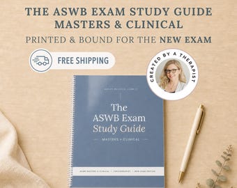 Puede incluir: Una guía de estudio de espiral azul titulada The ASWB Exam Study Guide Masters & Clinical. La portada presenta texto blanco y una insignia circular con la foto de una persona y el texto Created by a Therapist. Un bolígrafo está colocado al lado.