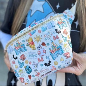 Large Iconic Fanny Pack/ Theme Park Fanny pack/ mouse cross body/ characters / belt bag/ magic bag