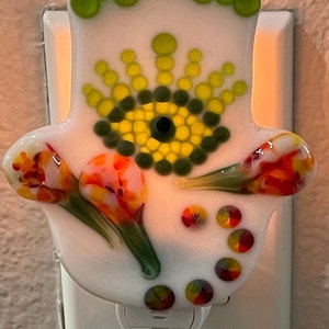 NIGHTLIGHT: Flowered Hamsa
