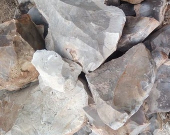 20+lbs Central Texas chert/Flint rock for knapping/lapidary 1 flat rate shipping box full