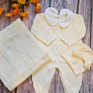 Newborn knit outfit spanish set baby knit outfit knitted newborn outfit canastilla de bebe ropa de bebe newborn outfit salida del hospital
