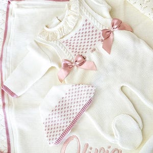 Embroidered Personalized Going Home Baby Girl knitted Outfit-Coming Home Outfit-Take me home Knit Outfit-Knitted baby clothes Newborn Outfit