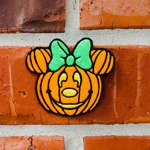Minnie Mouse Pumpkin 3.00&quot; x 2.63&quot; Halloween Disneyland Disney Parks Resorts Iron On Embroidered Patch Applique