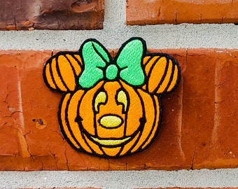 Minnie Mouse Pumpkin 3.00&quot; x 2.63&quot; Halloween Disneyland Disney Parks Resorts Iron On Embroidered Patch Applique