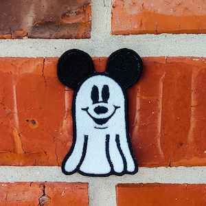 Mickey Mouse fantôme phosphorescent 2,11 x 3,11 pouces Halloween Disneyland Disney Parks Resorts fer sur applique brodée