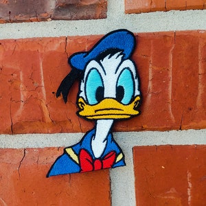 Donald Duck Leaning 2.94&quot; x 3.71&quot; Disneyland Disney Parks Resorts Iron On Embroidered Patch Applique