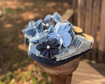Handgemachte Blumen Denim Patch Slides: Denim Blumen Verzierungen