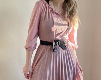 70s Vintage Pink Pleated Dress