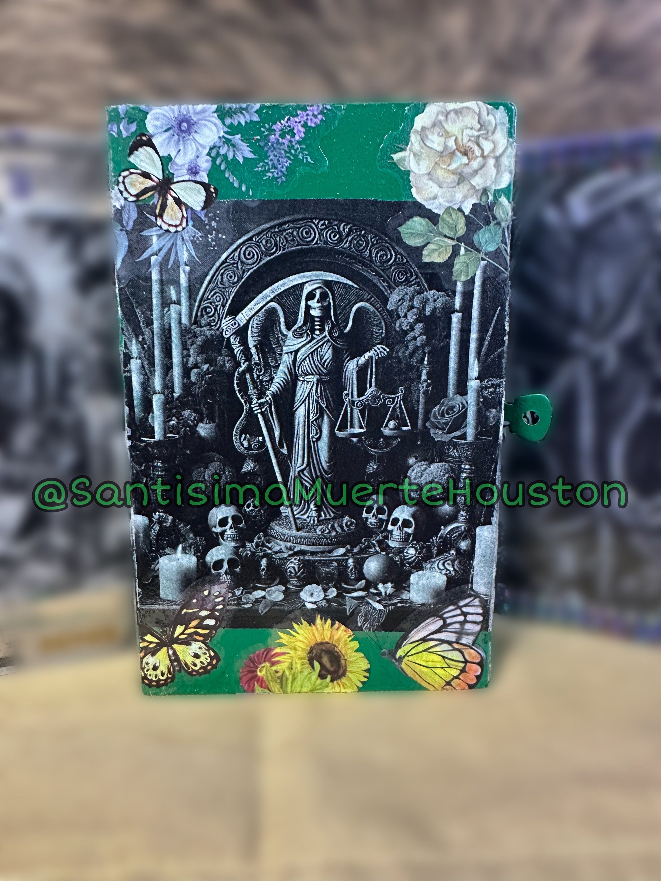 Green Santa Muerte Traveling Box