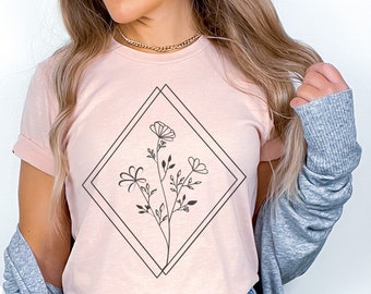 Blomskjorta, blomskjorta-estetik, blommig grafisk t-shirt, blommig skjorta, blom-t-shirt, vildbloms-t-shirt, vildbloms-t-shirt, present till henne