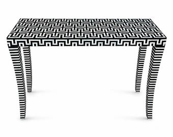 Mesa consola artesanal con incrustaciones de hueso Tic Tac, color blanco y negro, ideal para recibidor.