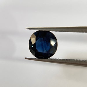 Natural Blue Sapphire Round Cut : Sapphire loose stone for jewellery making Size- 5mm