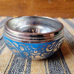 Sound Therapy: Handcrafted Tibetan Singing Bowl for Meditation and Mindfulness Singing Bowl for Peace and Love and chakra healing
