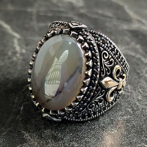 Anel masculino oval de prata com pedra preciosa de ágata branca, anel real de prata com símbolo francês, anel feito à mão com símbolo de flor de lis, estilo floral, presente para ele