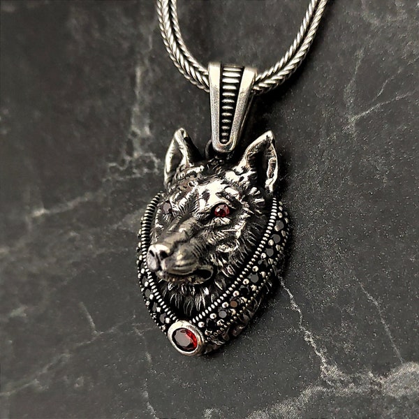 Men Alpha Wolf Necklace , Silver Wild-Eyed Wolf Pendant , Handmade Wolf Medallion Necklace , Men Wild Animal Silver Necklace , Gift For Him