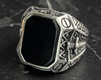 Anel masculino quadrado de prata com pedra preciosa de ônix preta, anel com design de espada de prata, anel de sinete de cavaleiro feito à mão, anel de prata esterlina 925k, presente para ele