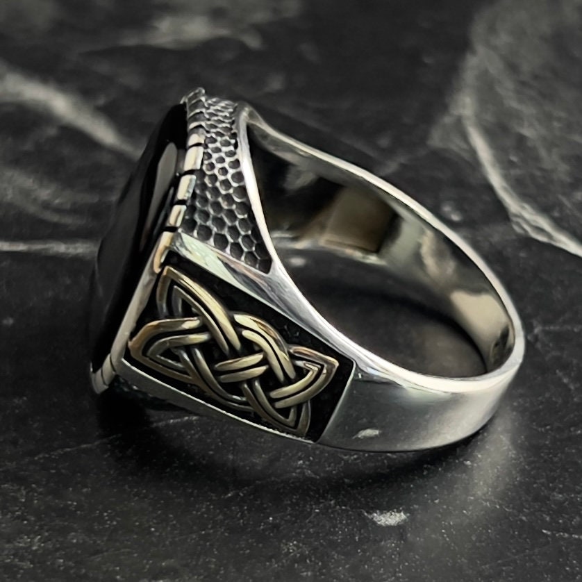 Anello da uomo in argento sterling 925 massiccio con pietra preziosa di onice nera naturale, anello fatto a mano con pietra preziosa di onice, regalo di nozze personalizzato per lui - Italia