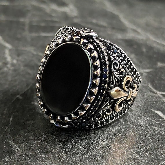Doug Peterson Jewelers Mens Large Oval Black Onyx Ring In