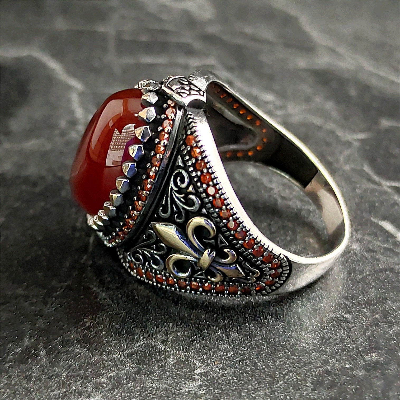 Bague Chevalière Homme – Argent Sterling – Agate Rouge Carrée – Bijou Mode