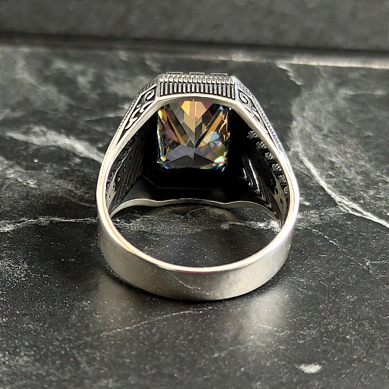 Anello da uomo con tanzanite, anello di fidanzamento in argento