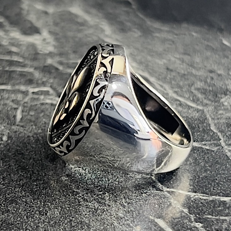 フルールドリス 彫刻 オニキス インレイ 925 シルバー ヴィンテージ