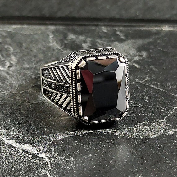 Bague Ancienne En Argent 925 Avec Onyx Et Zircons - Taille 54 - Occasion