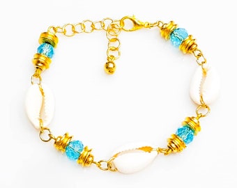 Golden shell and aquamarine crystal bracelet
