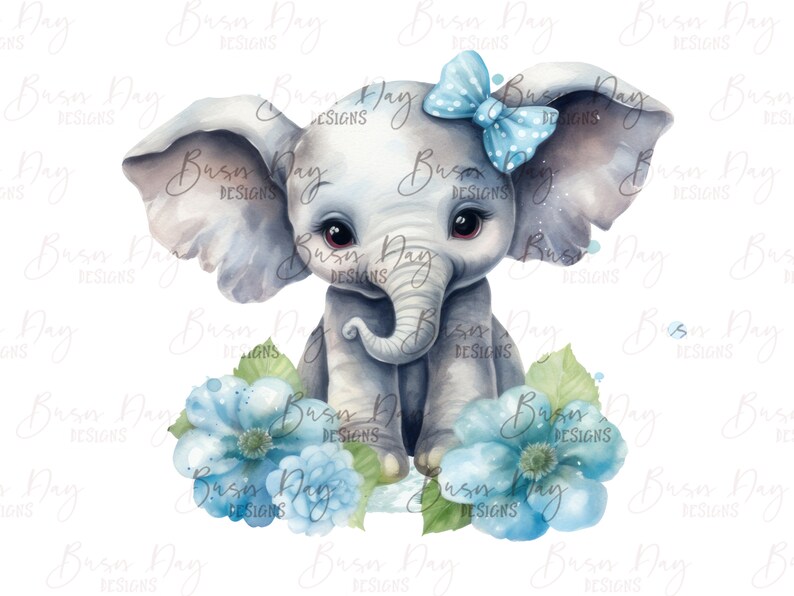 Puede incluir: Una ilustraci&oacute;n de acuarela de un elefante gris con flores azules. El elefante tiene un lazo azul con lunares blancos en la cabeza. El elefante est&aacute; sentado sobre un fondo blanco.