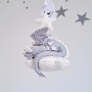 Dragon mini baby mobile | Custom baby mobile | Handmade felt baby mobile | Crib mobile | Fantasy theme | New mom gift | Baby shower gift