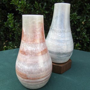 Small Resin Vase Pearl Effect/ Resin Flower pot/ Resin Décor/ Pearl effect/ Epoxy Resin Pot/