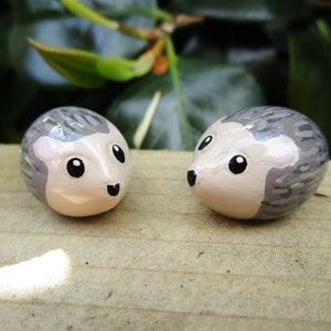Small Hedgehog Ornament/Figurine/ Hedgehog present/ Hedgehog gifts/ Garden gifts/ Gift for Hedgehog lovers/ Epoxy resin art